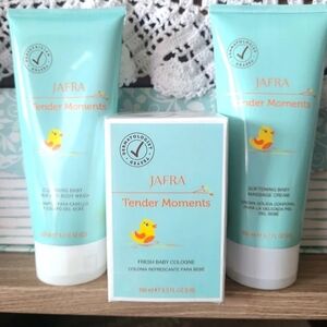 JAFRA Tender Moments Set - Aqua with Yellow Duck